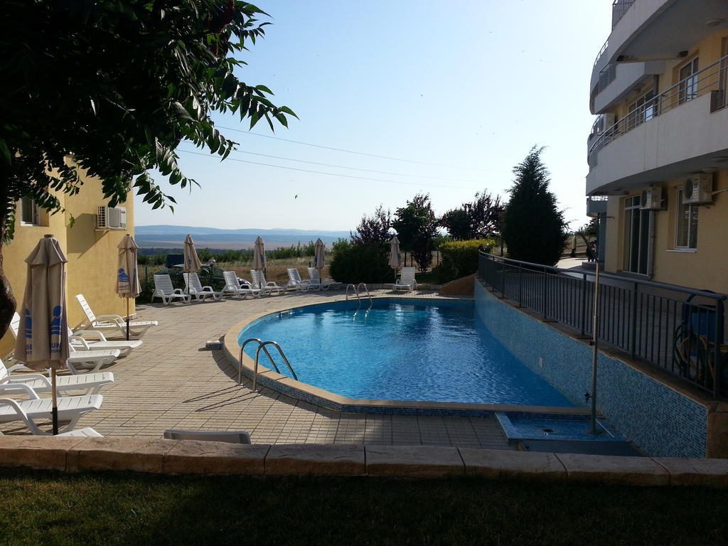 Menada Sunset Kosharitsa Apartments المظهر الخارجي الصورة