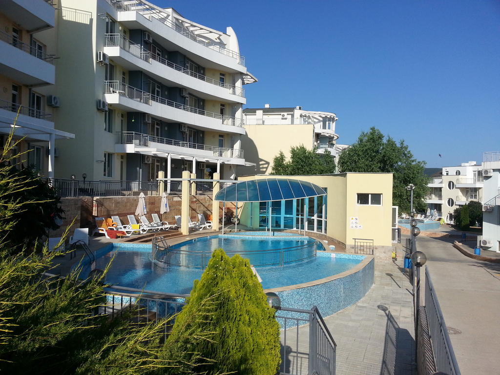 Menada Sunset Kosharitsa Apartments المظهر الخارجي الصورة