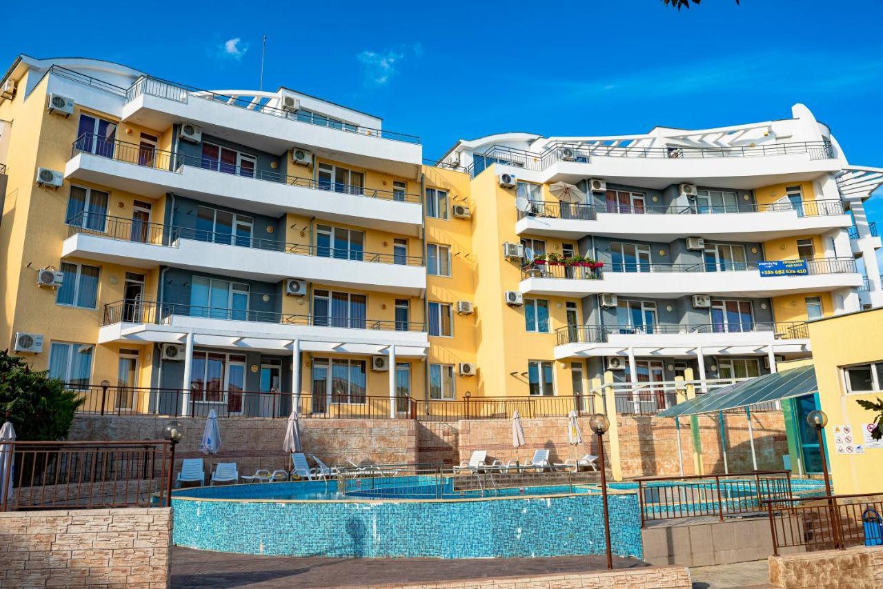 Menada Sunset Kosharitsa Apartments المظهر الخارجي الصورة